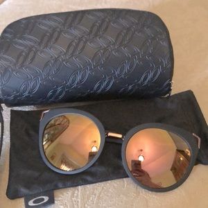 Oakley Top Knot Prism Rose Gold Polarized Sunglass